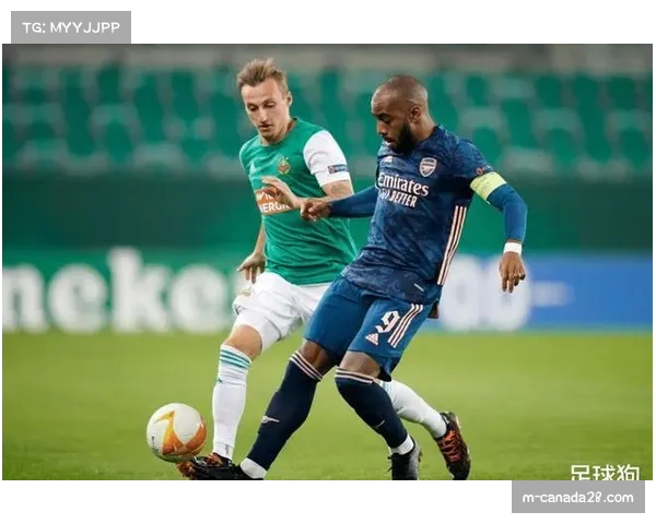 利雅得体育防线协防意识不足 频繁出现低级失误